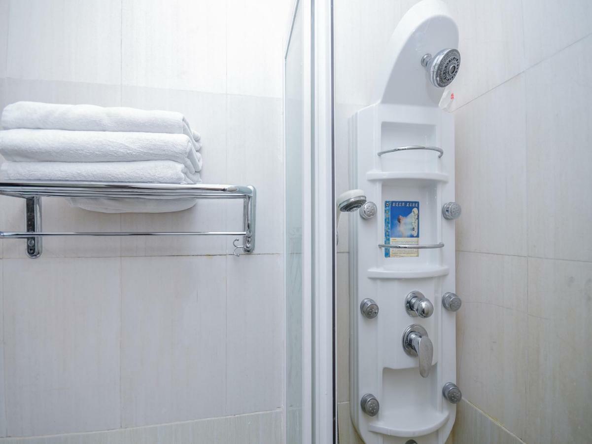 Kenyalang Suite Miri Extérieur photo